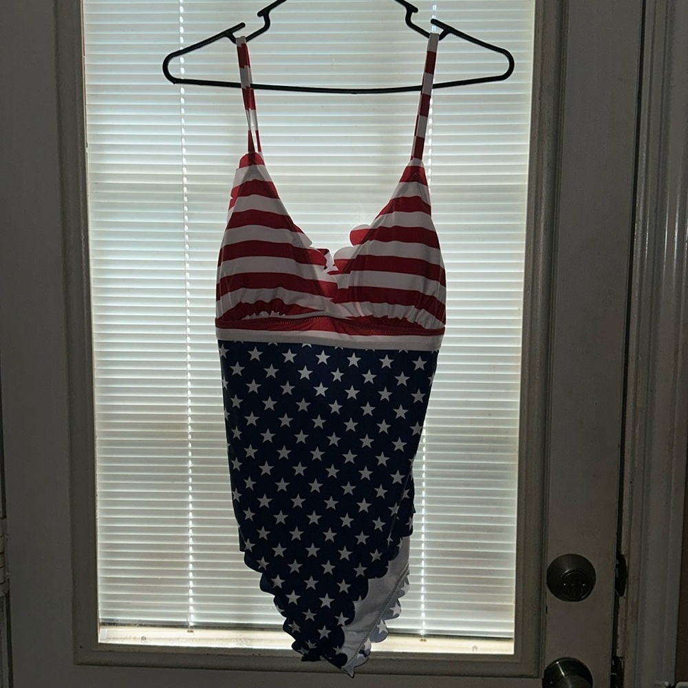 NWT ladies one piece swimsuit.